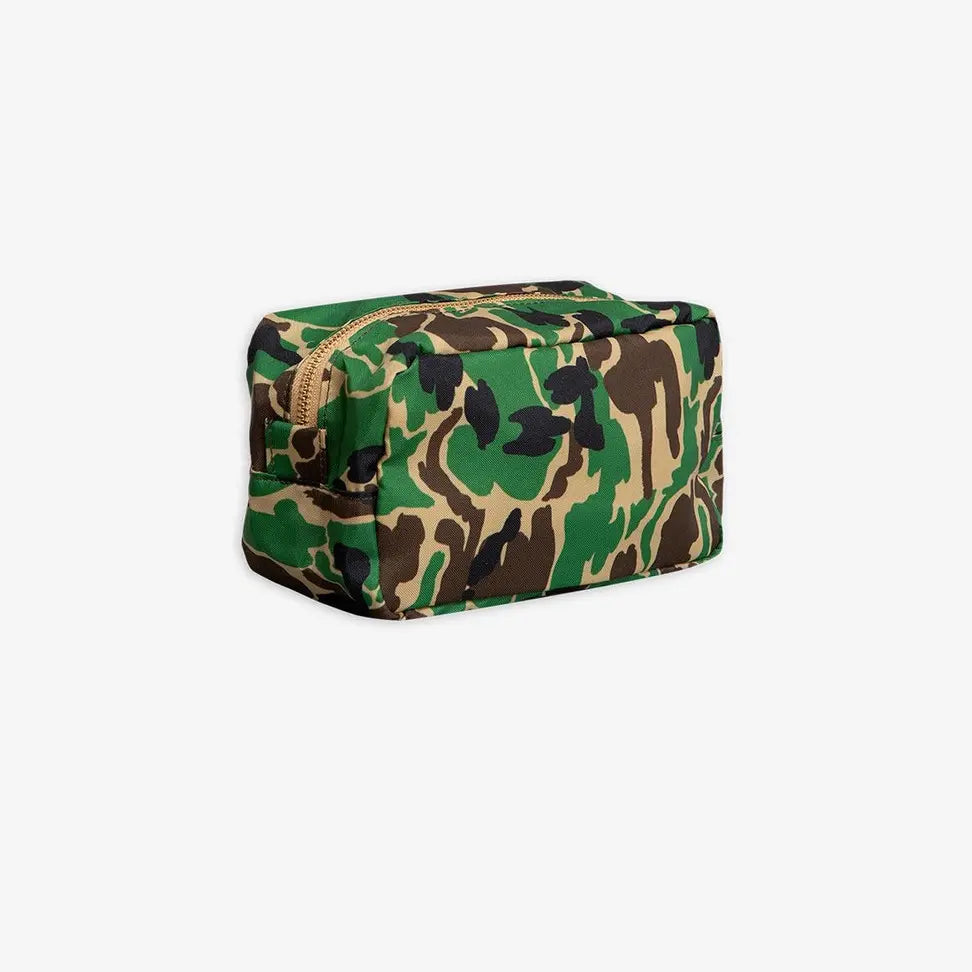 Camo case green