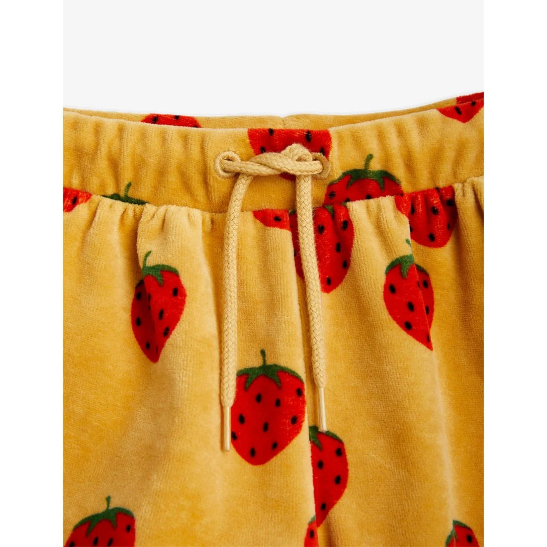 Strawberries Velour aop Shorts (Beige)