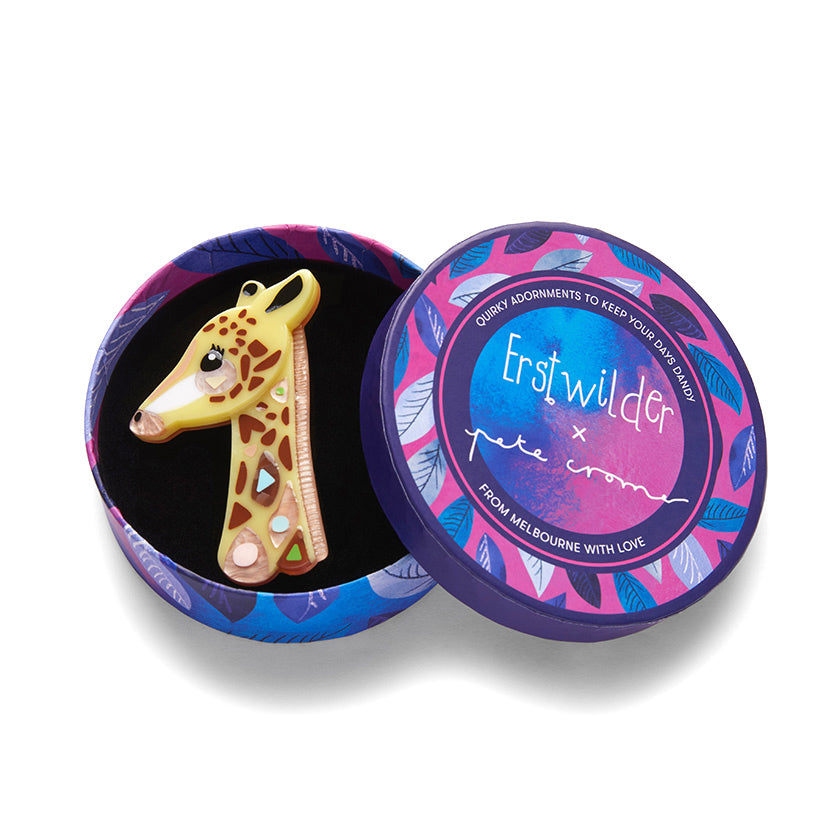 The Genteel Giraffe Brooch