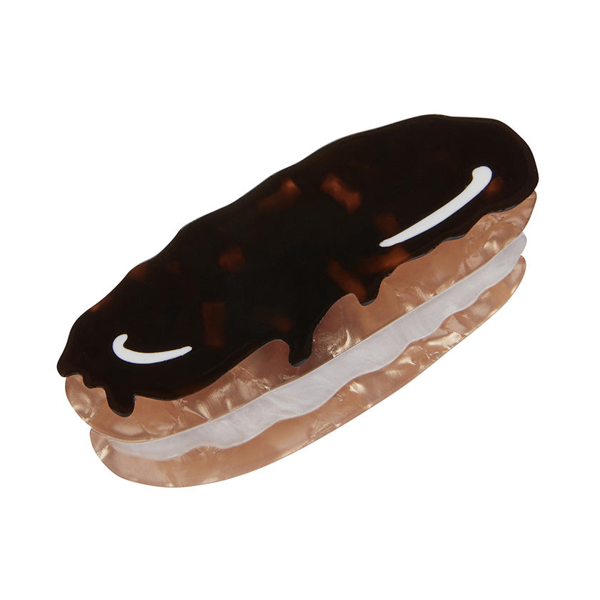 Éclair au Chocolat Brooch
